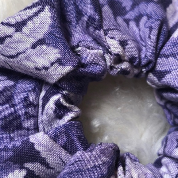 Handmade Scrunchie Set - Picture 8 of 8